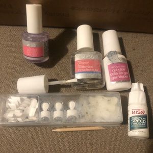 Nail kit